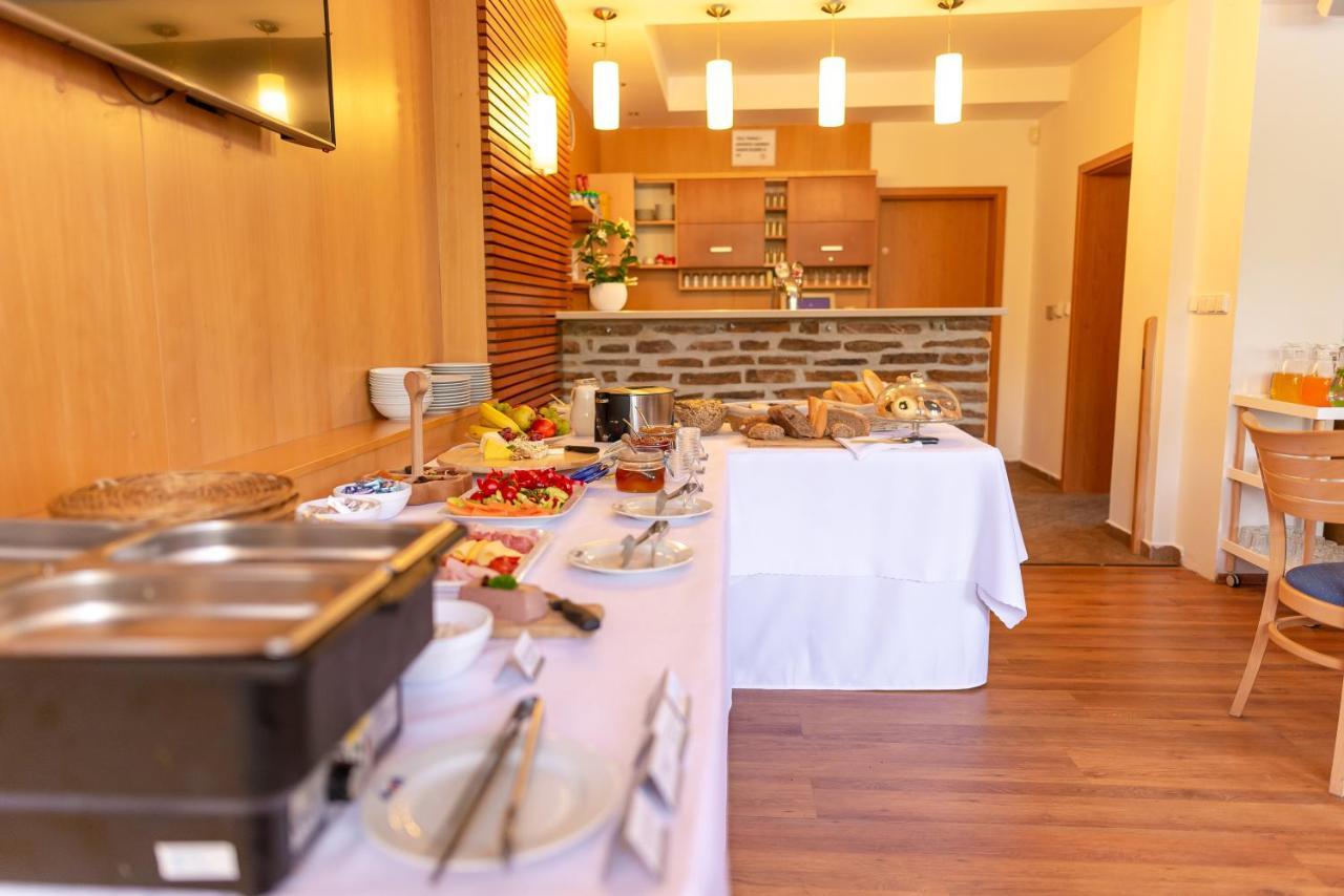 Apartmany Engadin Bozi Dar Exterior photo