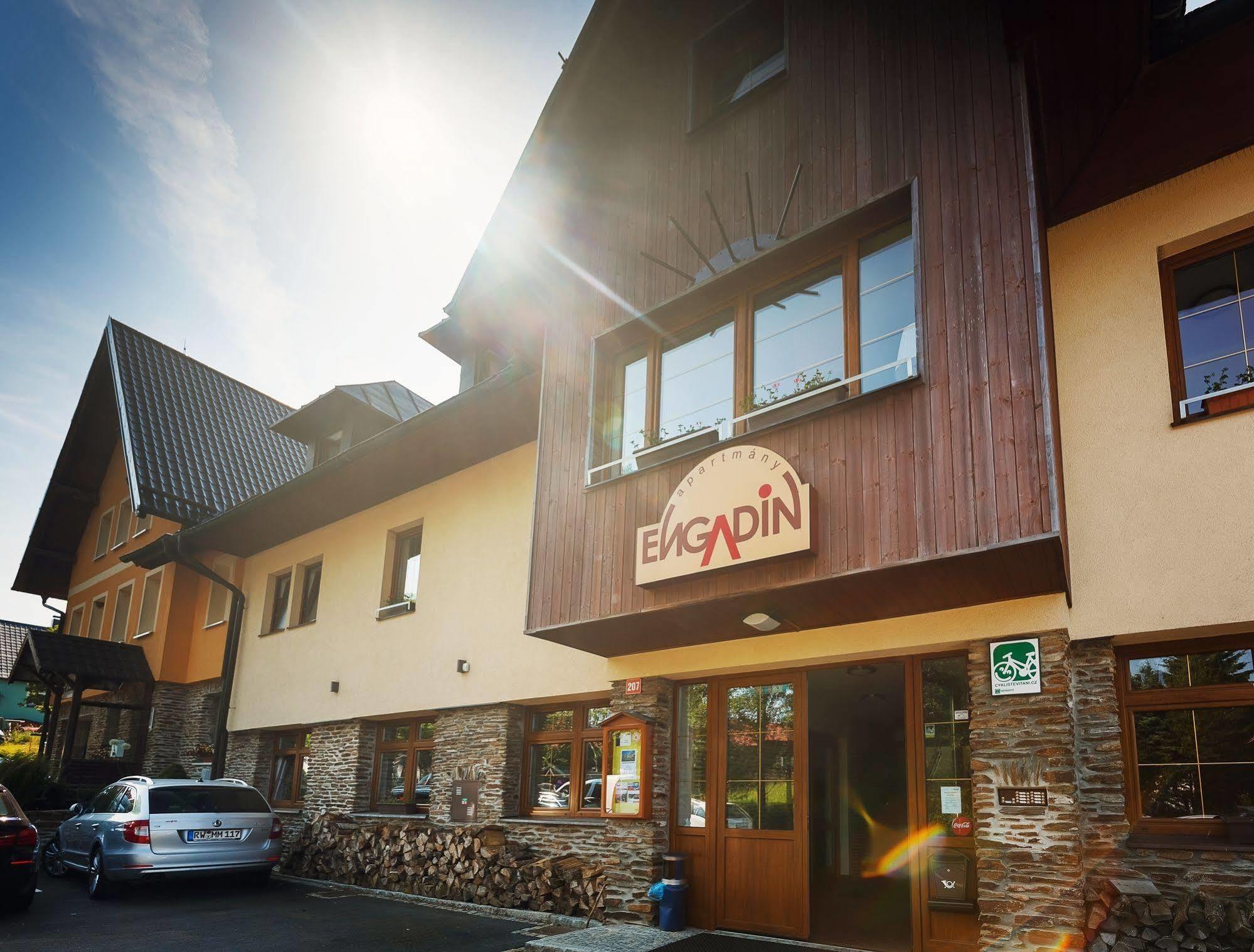 Apartmany Engadin Bozi Dar Exterior photo